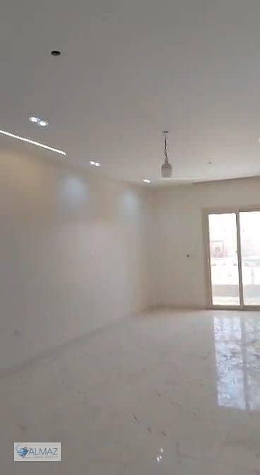 4 WhatsApp Image 2025-10-19 at 3.18. 59 PM (2). jpeg