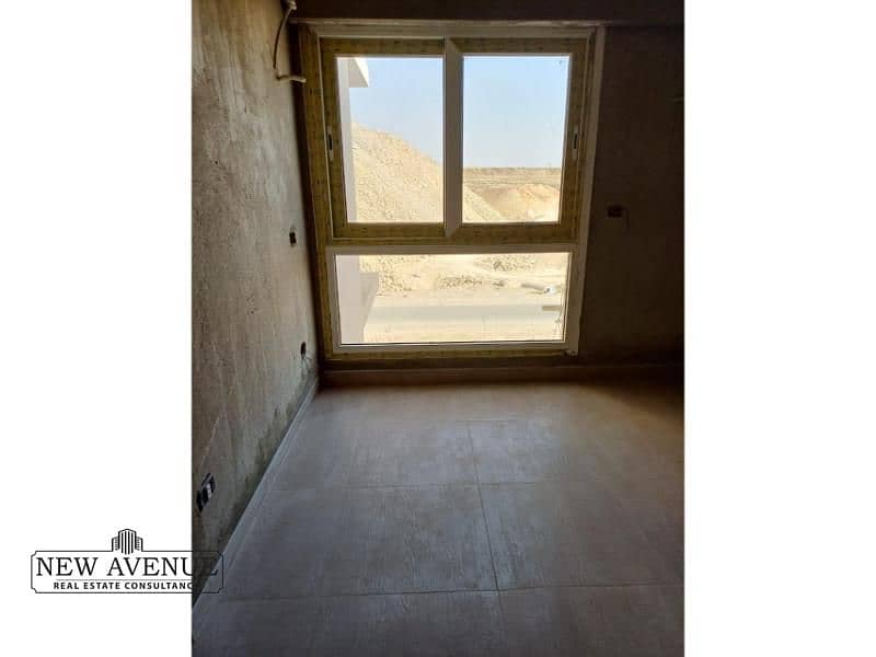 10 d22e35dd-fe3e-4a69-9b5d-4244e3ba1446. jpg