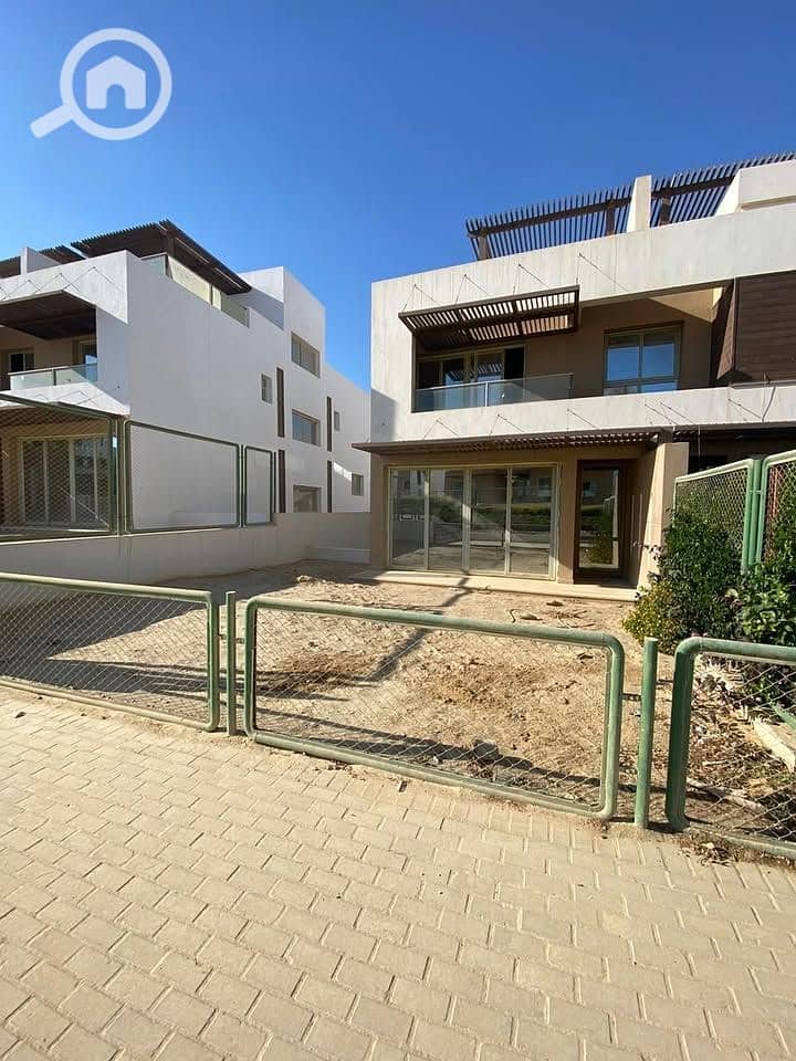 10 540130195_1490749619007454_1420548287467993060_n. jpg