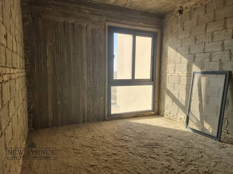 12 WhatsApp Image 2025-10-19 at 3.44. 57 PM. jpeg