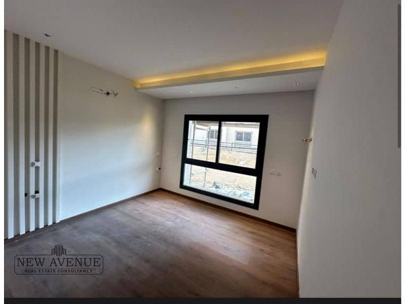 4 WhatsApp Image 2025-09-08 at 5.00. 13 PM (1). jpg