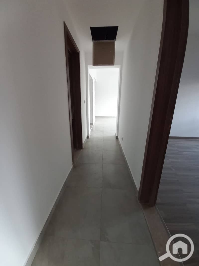 6 e32c3466-fad0-4875-b7b7-51523957aaff. jpg