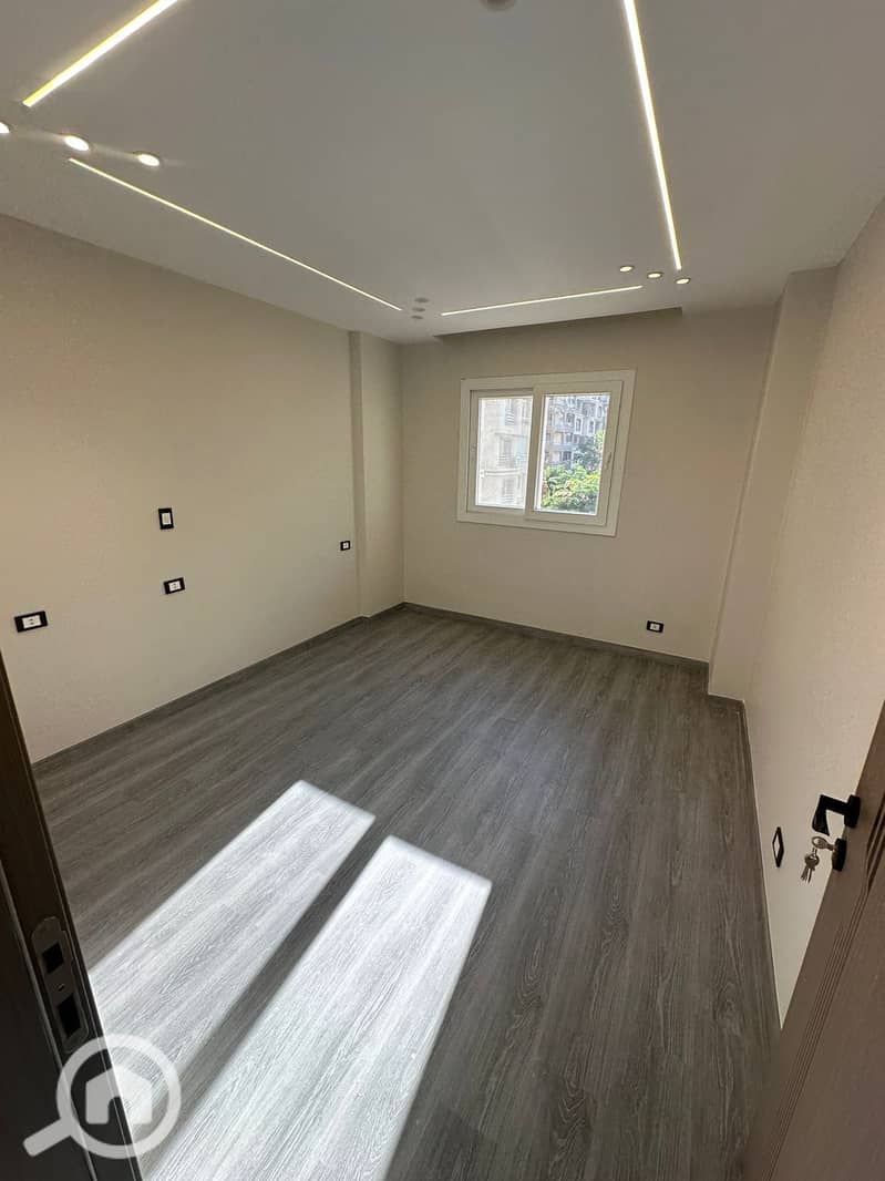 5 ca190886-1986-4da2-baab-f7b30759d498. jpg