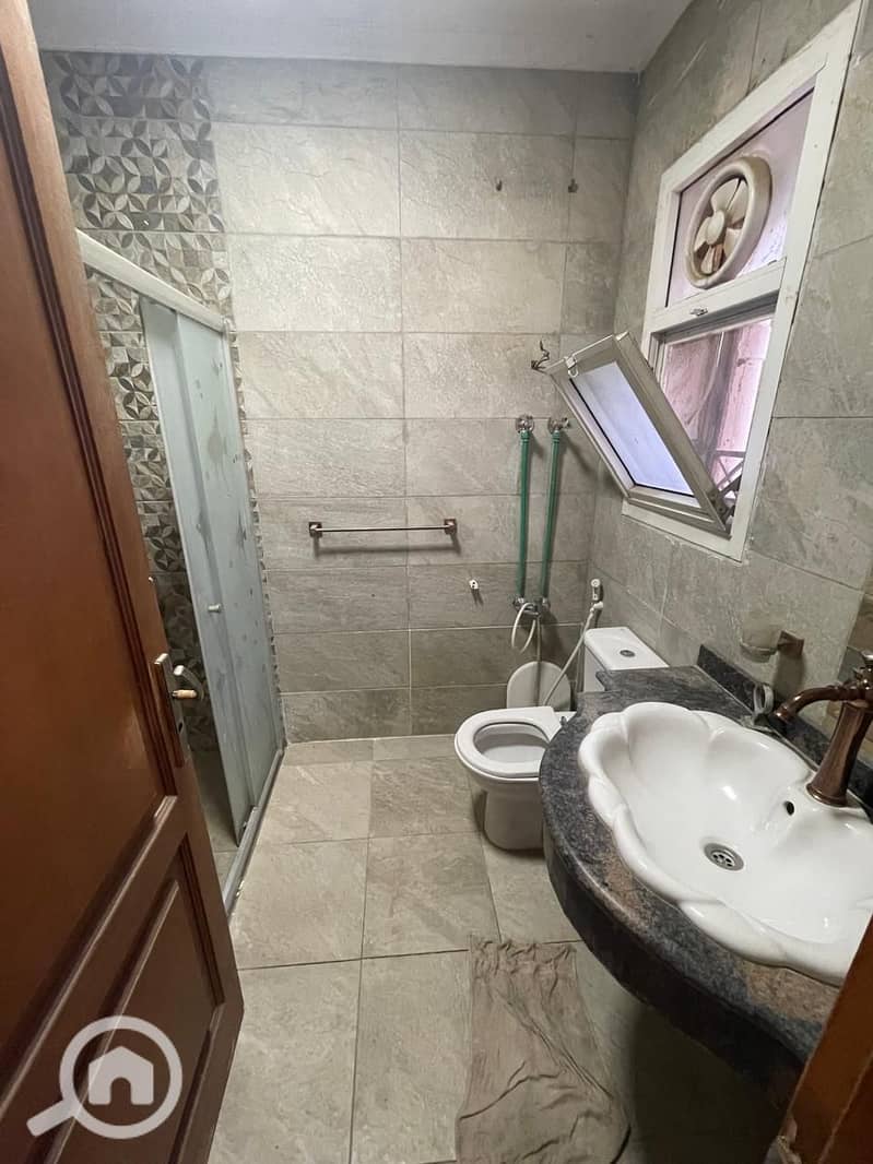 17 eba288ac-ac25-47b1-b61f-d797beb4e4a2. jpeg