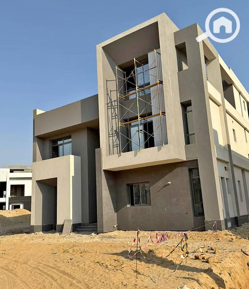 6 552715157_122126537198948614_4401284480605841254_n. jpg