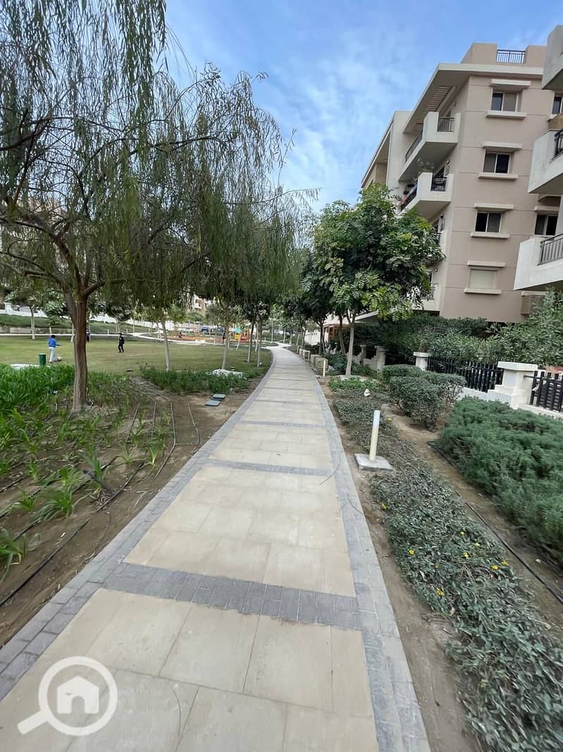 8 WhatsApp Image 2025-10-19 at 4.21. 57 PM (1). jpeg