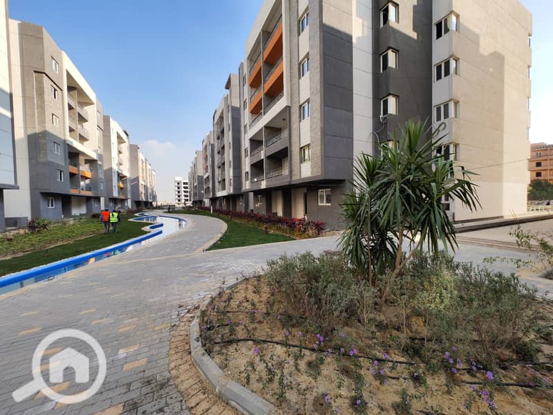 6 6be2e0c5-6fca-430c-83f3-eb2a79493d01. jpg