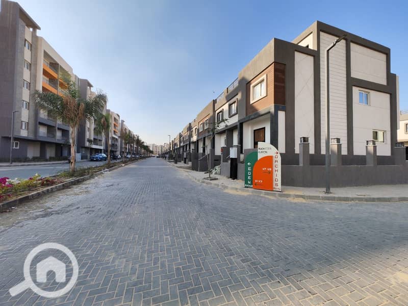 11 27c67399-3095-48c5-aece-6491de3bd4d6. jpg