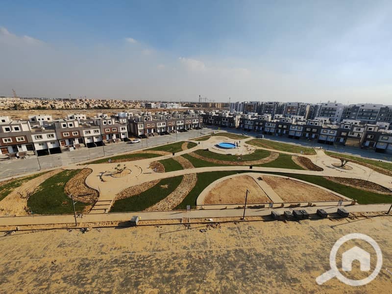 22 ab927915-7bfb-4358-9118-7a35719df87f. jpg