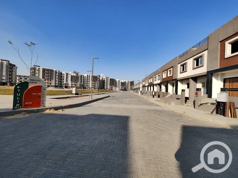 25 b0f509b7-9770-4fd8-98a1-81c68a815da8. jpg