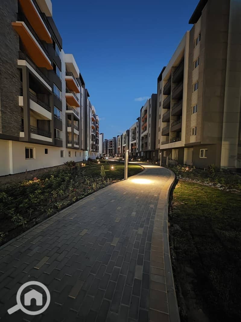 28 bc0aae7e-449f-4147-afb1-20969bf5955d. jpg