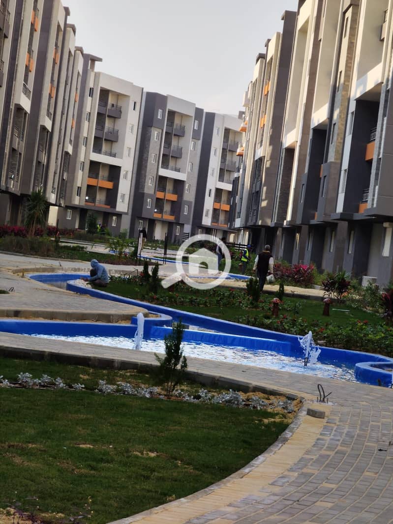 32 d1b2187d-f3a6-42e2-be44-bd6fecb73b7e. jpg