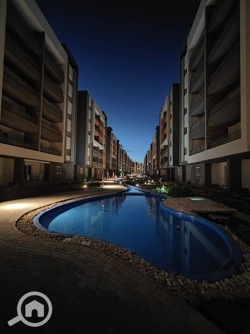 35 f6331ab6-0bf4-4ddc-9d91-e1f0dc06a81f. jpg