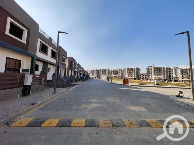 3 3f8c36e1-3dac-47af-9140-ab8c1e575aea. jpg