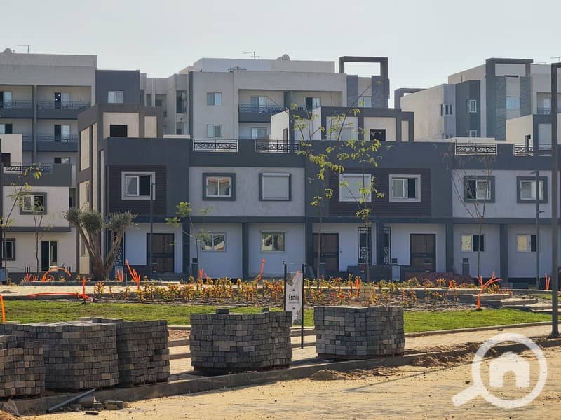 13 83b0fadc-6a67-420a-8e78-2a042f116066. jpg