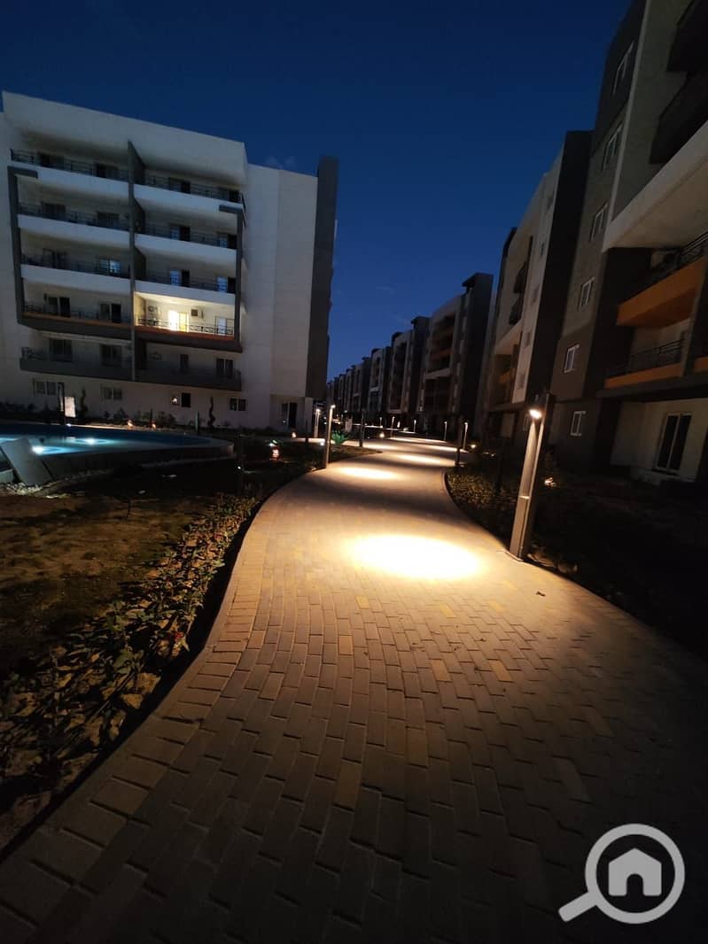 23 abaa073e-5f01-4d0f-9474-2af6af6b3909. jpg