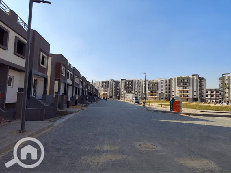 37 ffdbaaf8-aff7-4b9d-b16e-9e4b0bb2528d. jpg