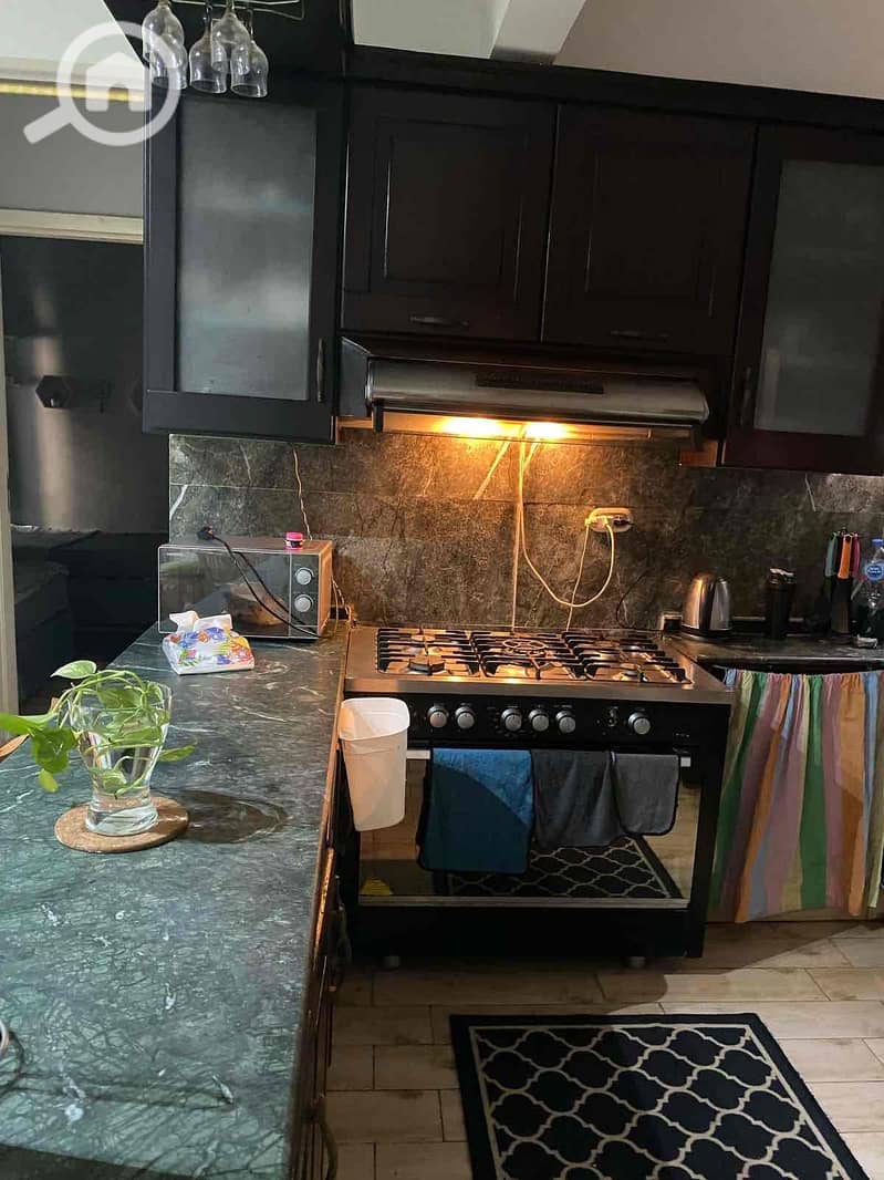 11 b93fb08a-b99b-4bbe-bfec-c44e1ccde329. jpg