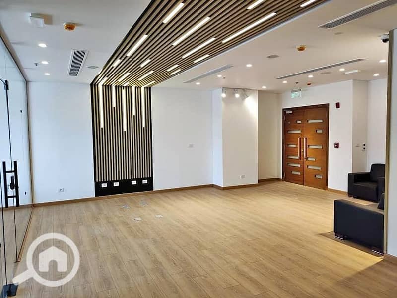 3 8befafbd-7276-40e3-b28d-74a69dca03b7. jpg