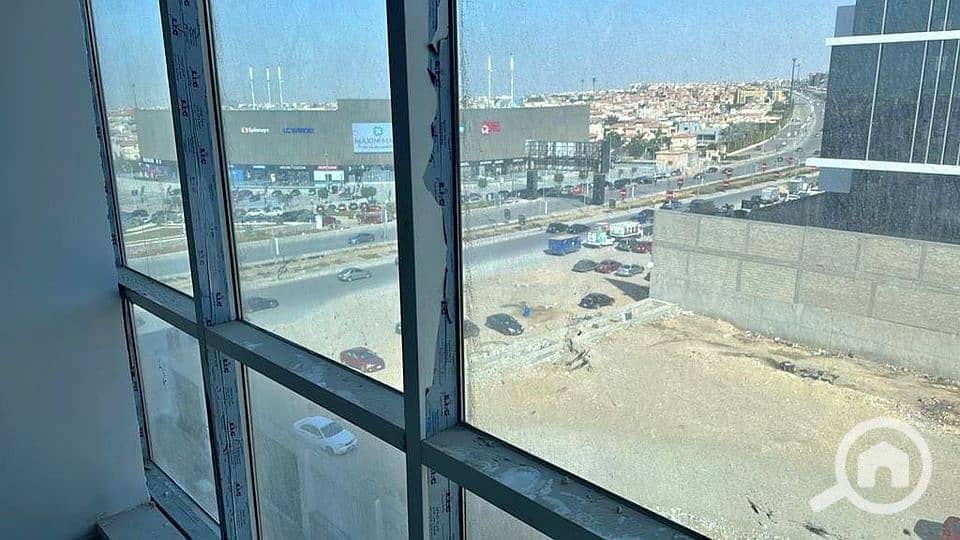 4 8d254e06-1ff8-496a-a718-f3fd36eff1c7. jpg