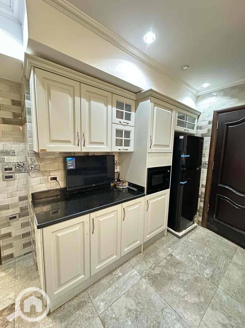 10 18af2aa9-e633-4bbf-8261-a59d2ffd60b4. jpg