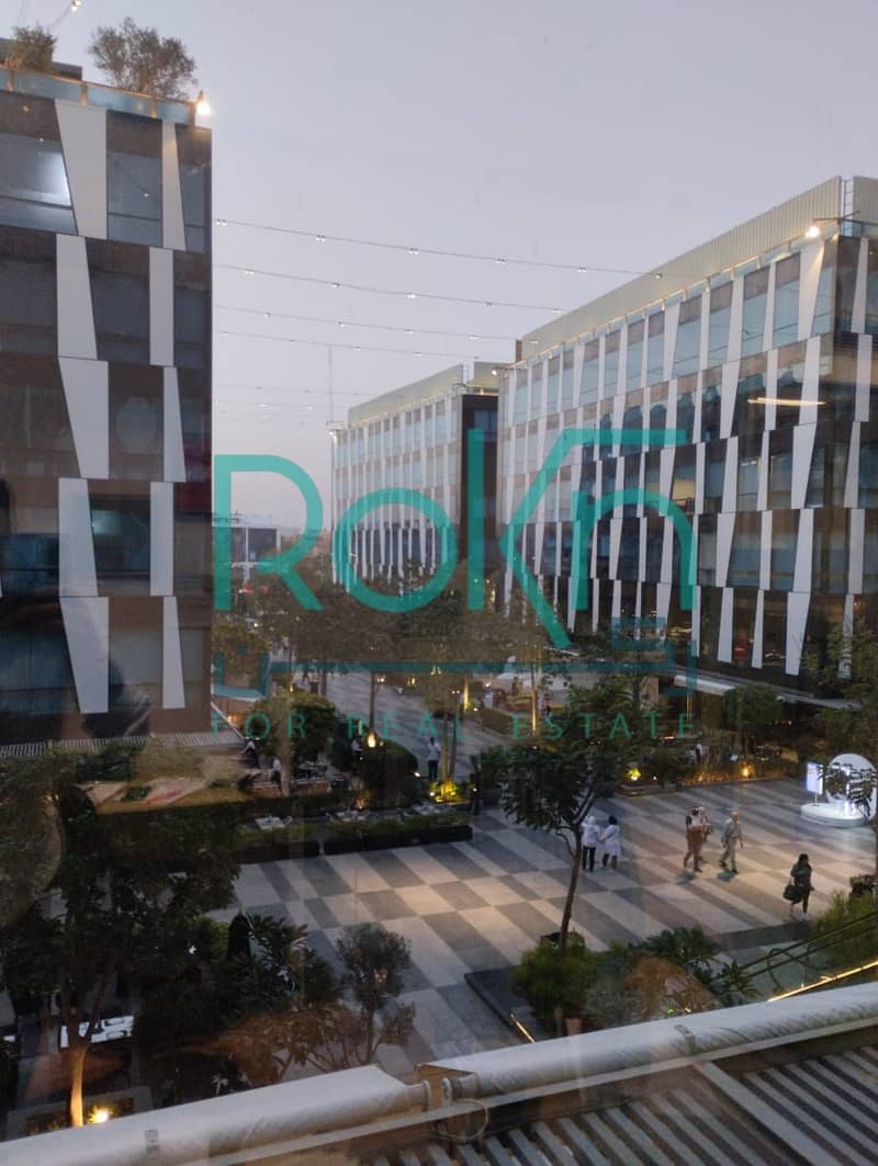 4 21675275-bab7-4089-a08e-57f2c31ae46a. jpg