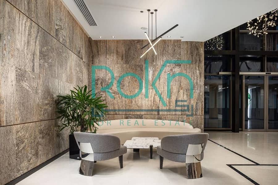 9 b858cf99-5e21-4ea8-8ab1-46c3c8ba6a6d. jpg