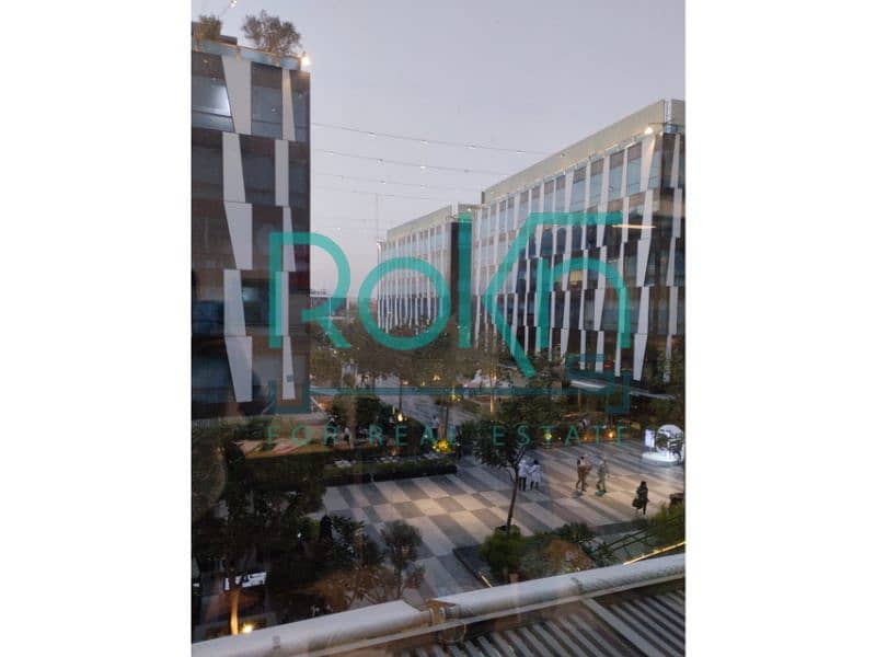 5 21675275-bab7-4089-a08e-57f2c31ae46a. jpg