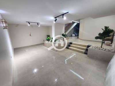 فیلا 8 غرف نوم للبيع في الشيخ زايد، الجيزة - 88add9e0-a59c-4ce9-bc59-95dd8bbda2ab. jpg