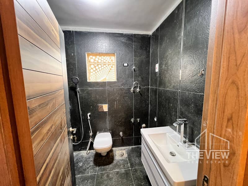 6 WhatsApp Image 2025-07-12 at 15.31. 02_747c92c7. jpg