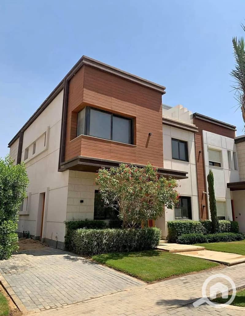 6 WhatsApp Image 2025-10-18 at 23.30. 48_a96d341e. jpg