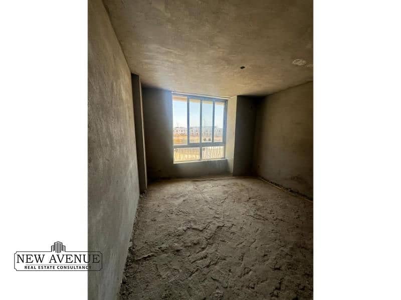 2 WhatsApp Image 2025-10-17 at 5.10. 01 PM (1). jpg