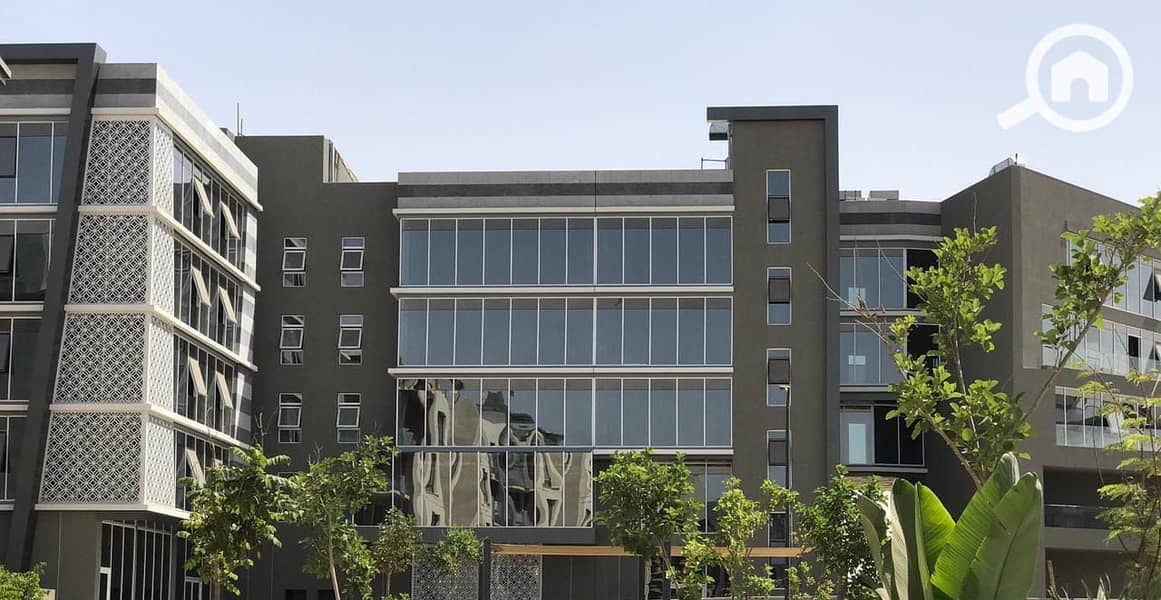 2 79e735d7-4115-41c2-9a93-1024eff89036. jpg