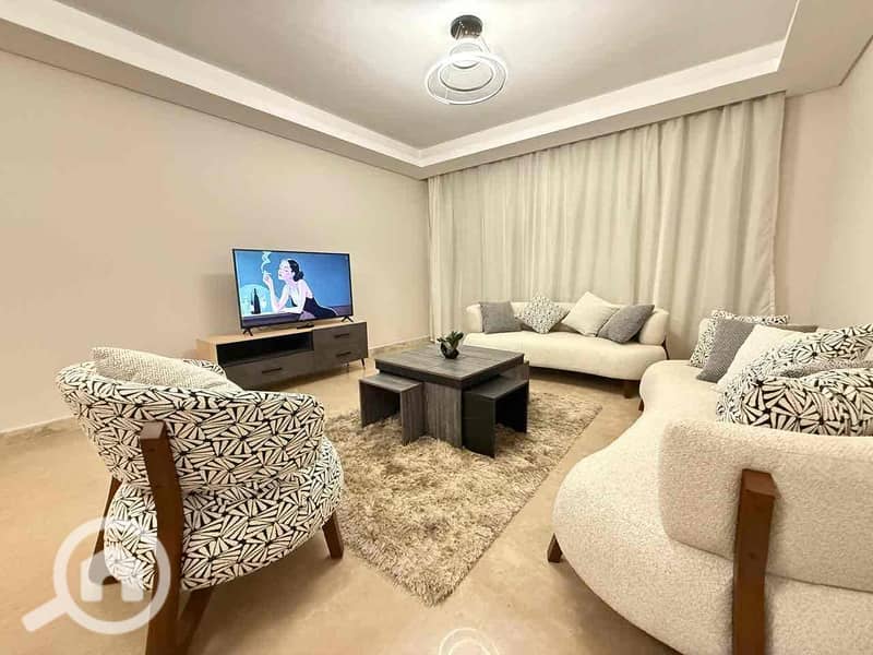 10 f92f0224-becd-414c-8e59-dec501ea8b69. jpg