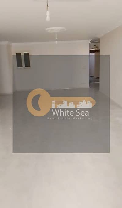 مکتب  للايجار في لوران، الإسكندرية - مقر إداري ٢٨٠م للايجار بلوران شارع رئيسي