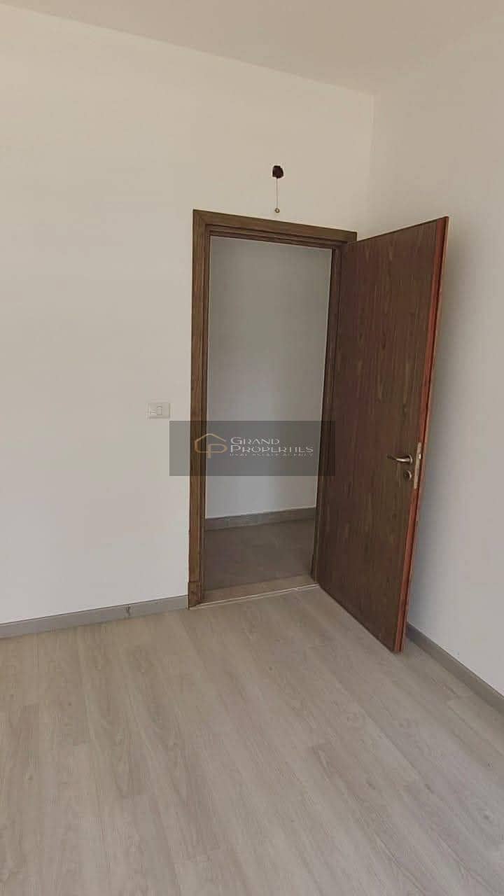 6 WhatsApp Image 2025-10-20 at 00.51. 26. jpeg