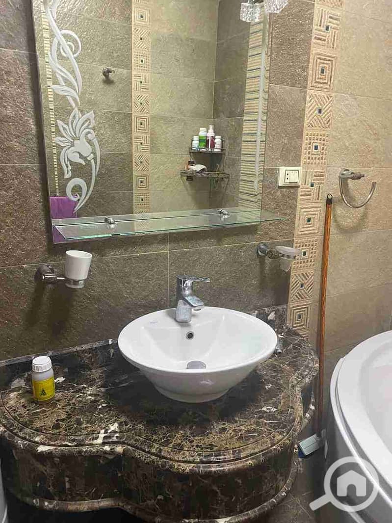 22 1000196360. jpg
