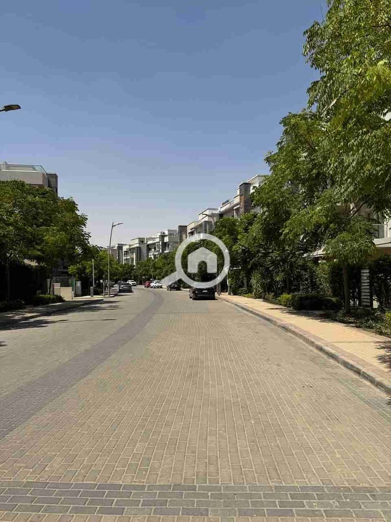 12 IMG_20250905_230234_359. jpg