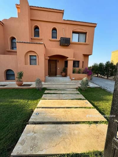 5 Bedroom Villa for Sale in 6th of October, Giza - فيلا الشيخ زايد