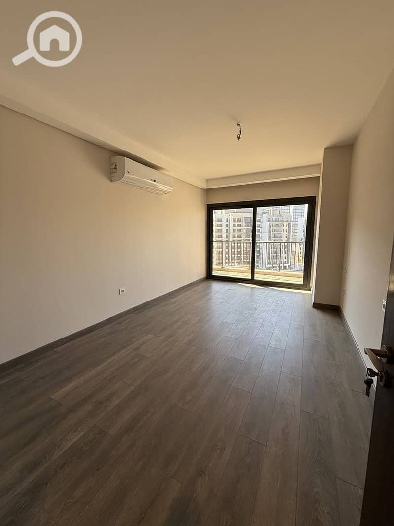 6 f63c429a-69a3-4361-9d91-85efb39f0025. jpeg