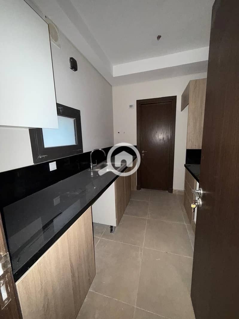 9 2c6d755e-7d7c-4924-9629-d31d12fcd35a. jpeg