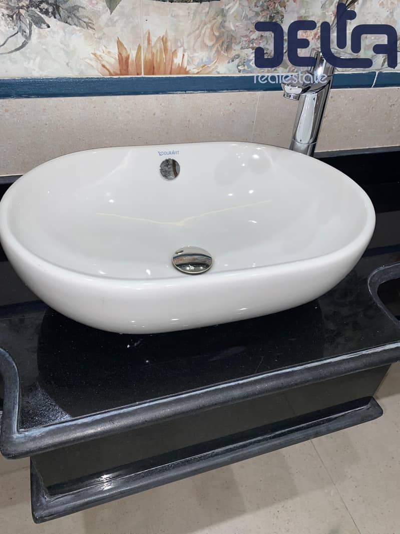 6 1f2c49d4-3294-435d-ba30-ca66aedbc5cc. jpg