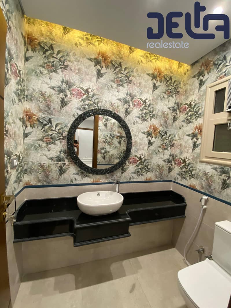 12 25776565-3a52-47a9-8d76-394c4a70f8b1. jpg