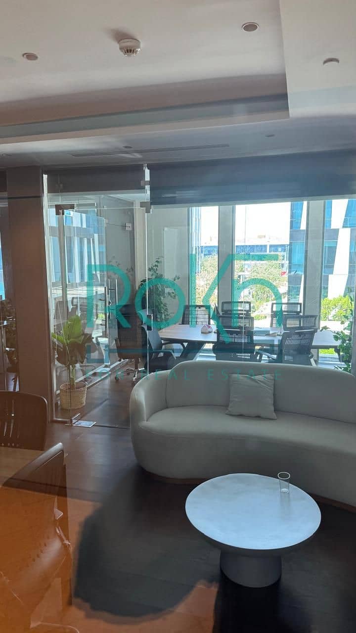 14 a96e4ffe-a355-4315-929d-9cc966796e1f. jpeg