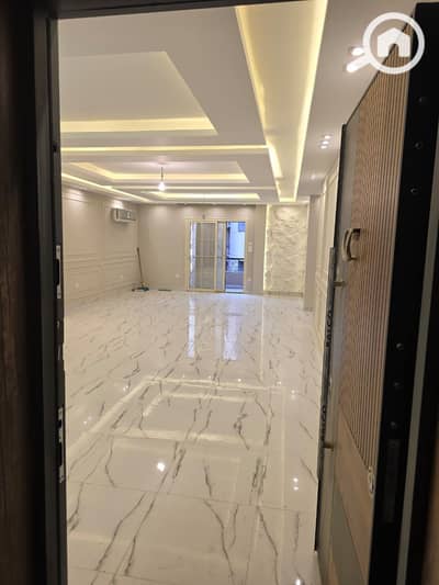 3 Bedroom Apartment for Rent in Sheikh Zayed, Giza - IMG-20250805-WA0053. jpg