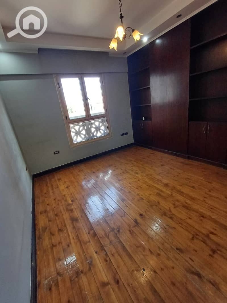 12 WhatsApp Image 2025-10-15 at 15.56. 31_8414a088. jpg