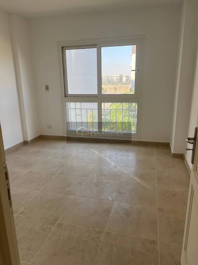 3 2cf6d3e2-6d5f-4a57-a217-a5e39700c841. jpg