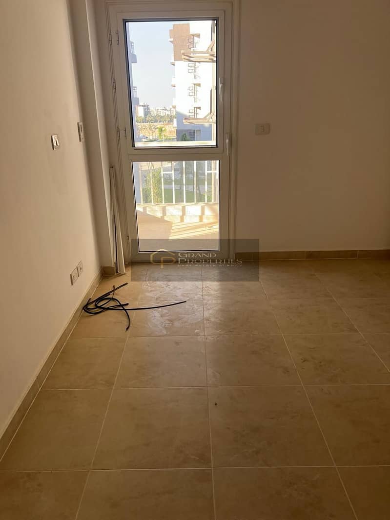 7 ee9277dd-9d64-4321-a102-3f559ca1b832. jpg