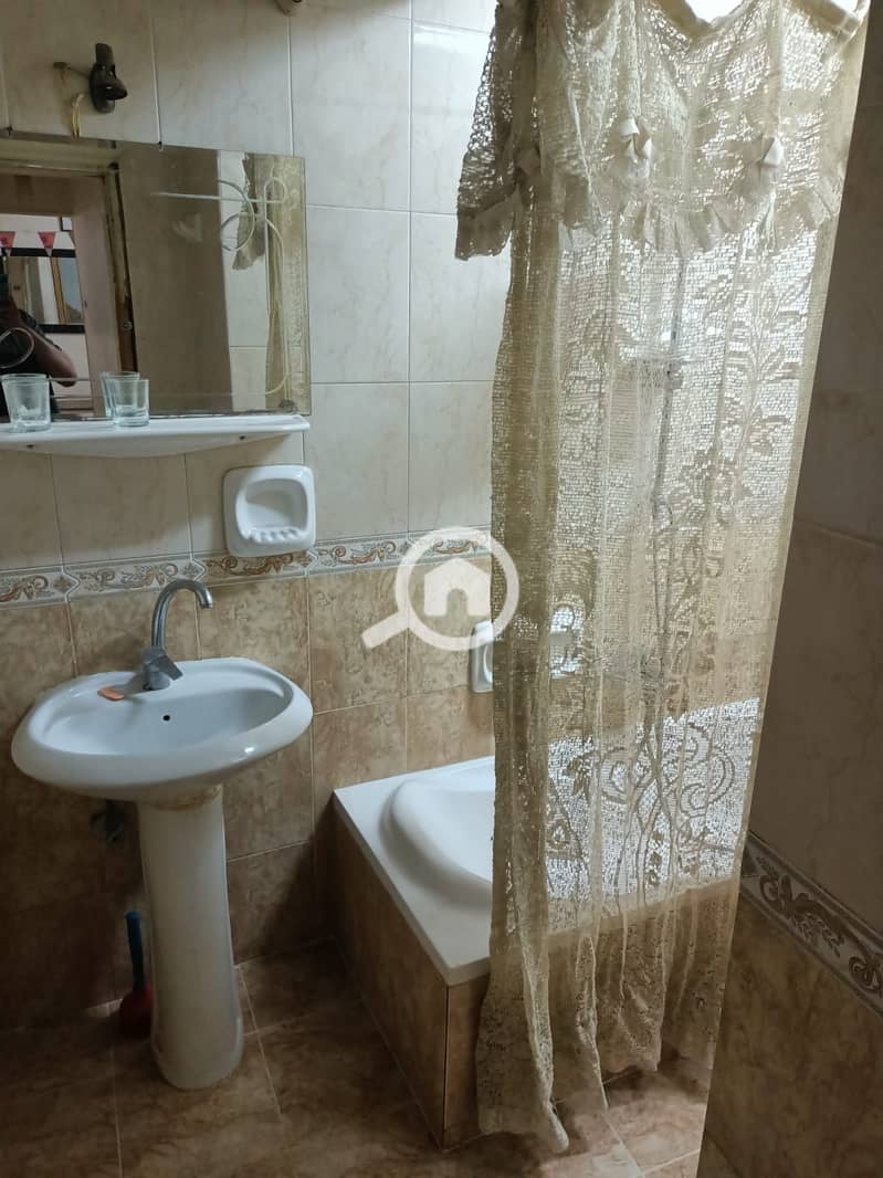 3 03388ff0-7bc8-455c-b321-146a9df03ebf. jpeg