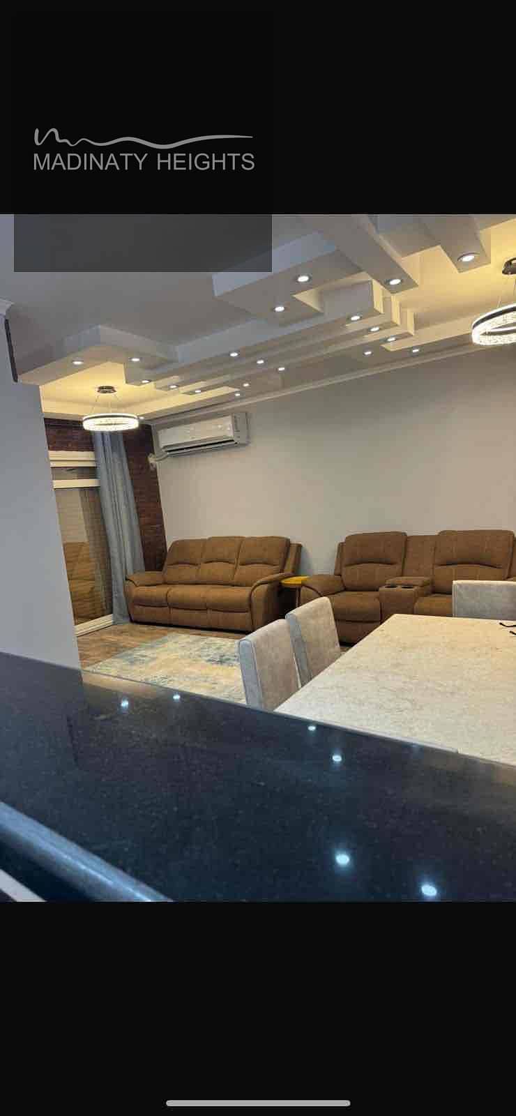 3 ffd06eb6-c05b-45ef-90ce-613c248bd6ab. jpg